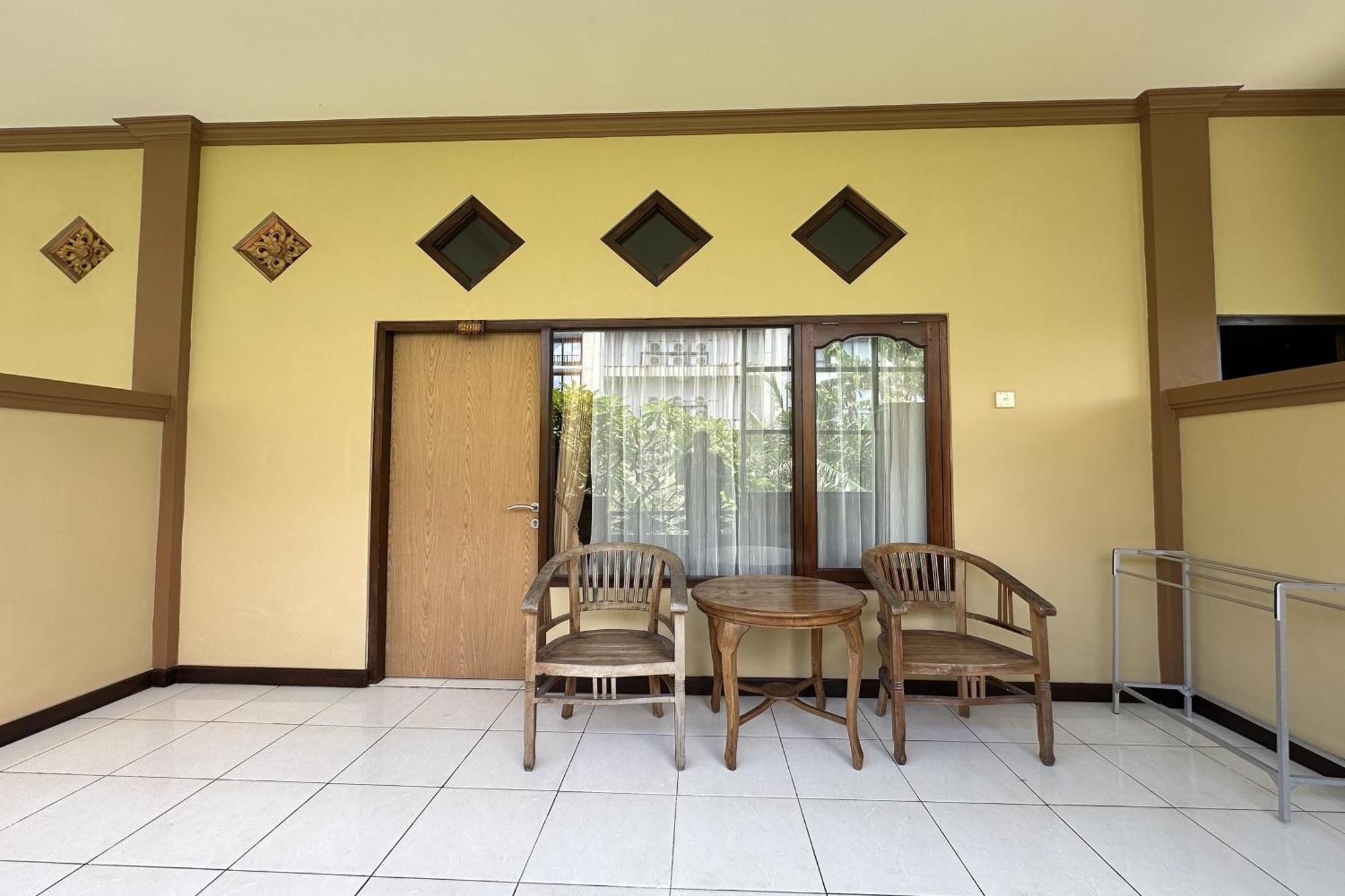 Taxa Raya Guest House Legian Exterior foto